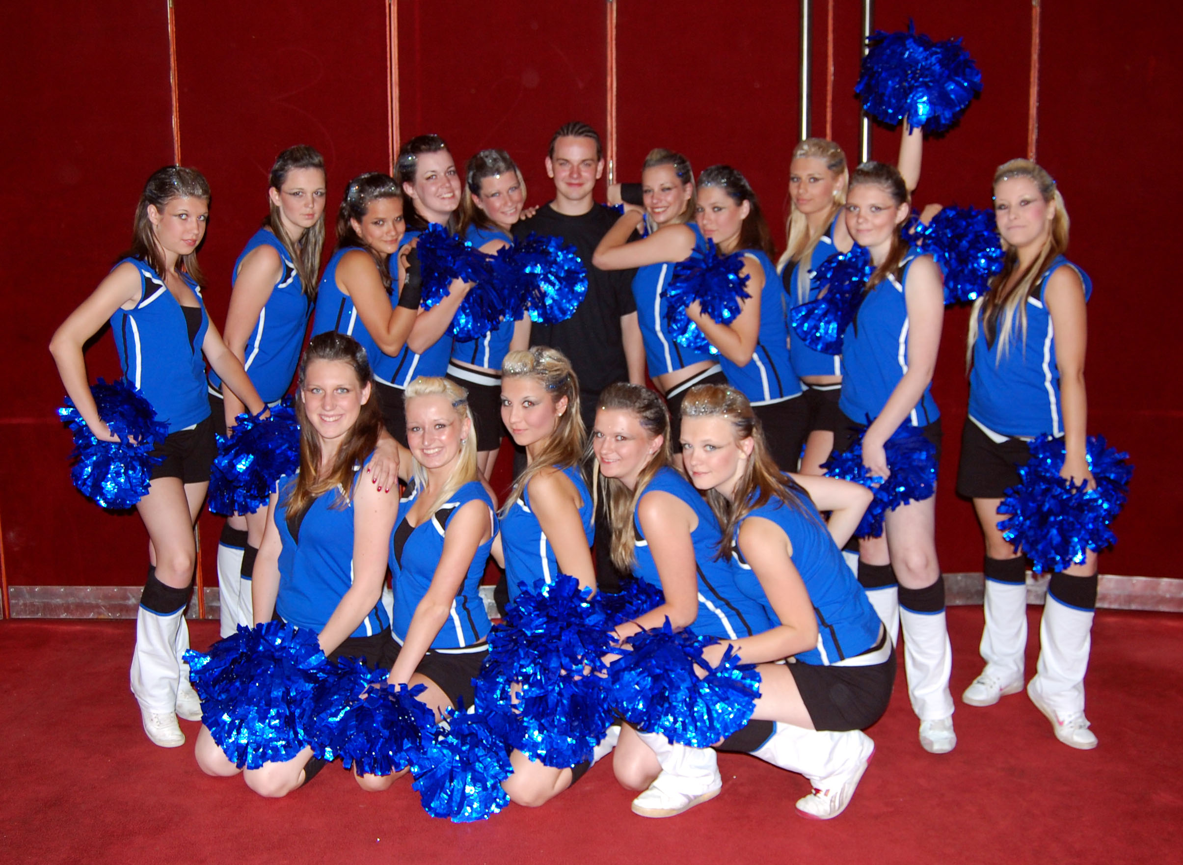 cheer2